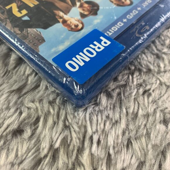 Anchorman 2 The Legend Continues Blu-ray 2013 Slapstick Comedy Will Ferrell - Picture 7 of 7